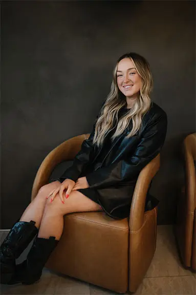 salonMSuites-Staff-ProfilePhoto-CassidyBrowne-3780